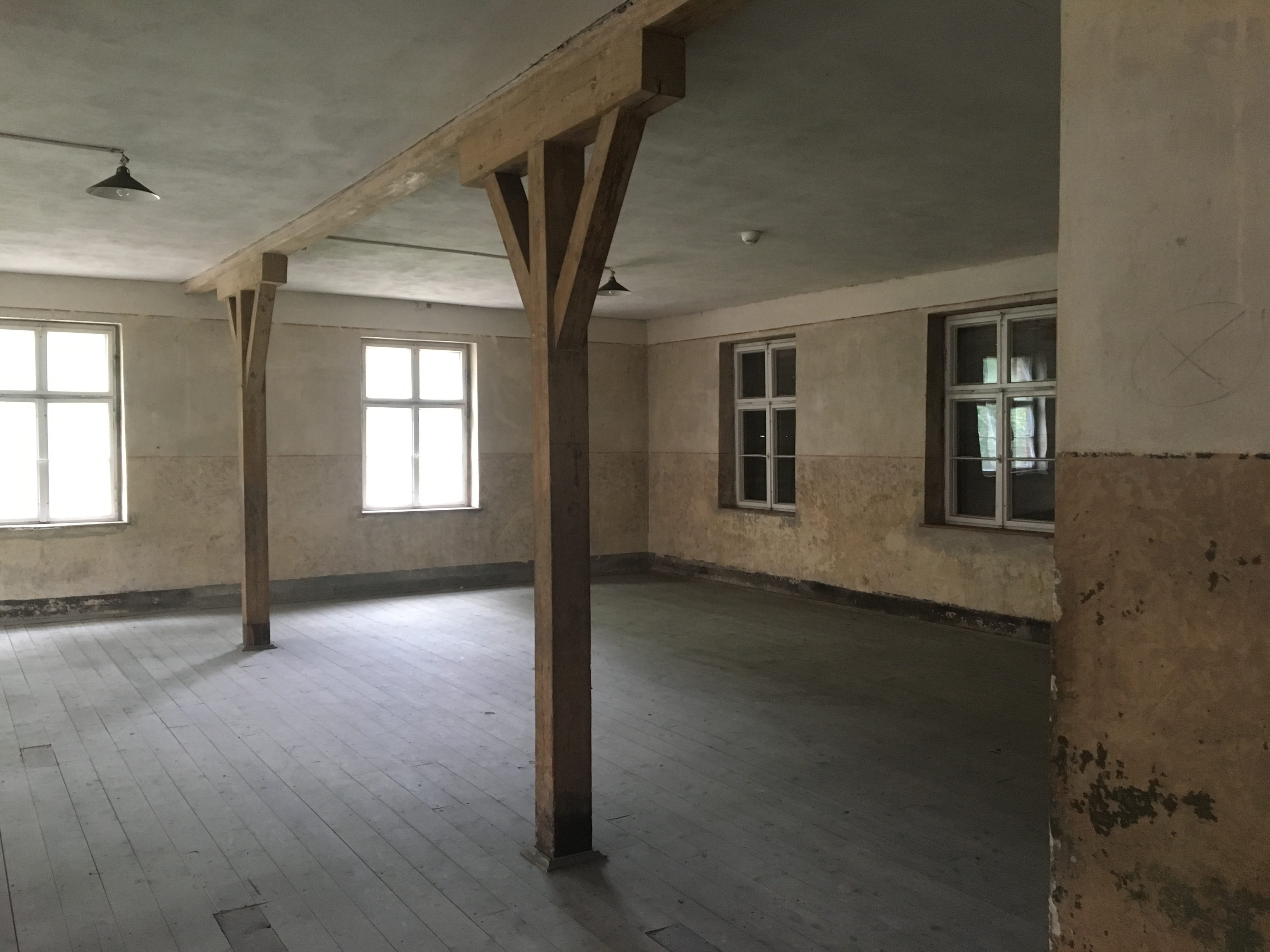 block 10 second floor