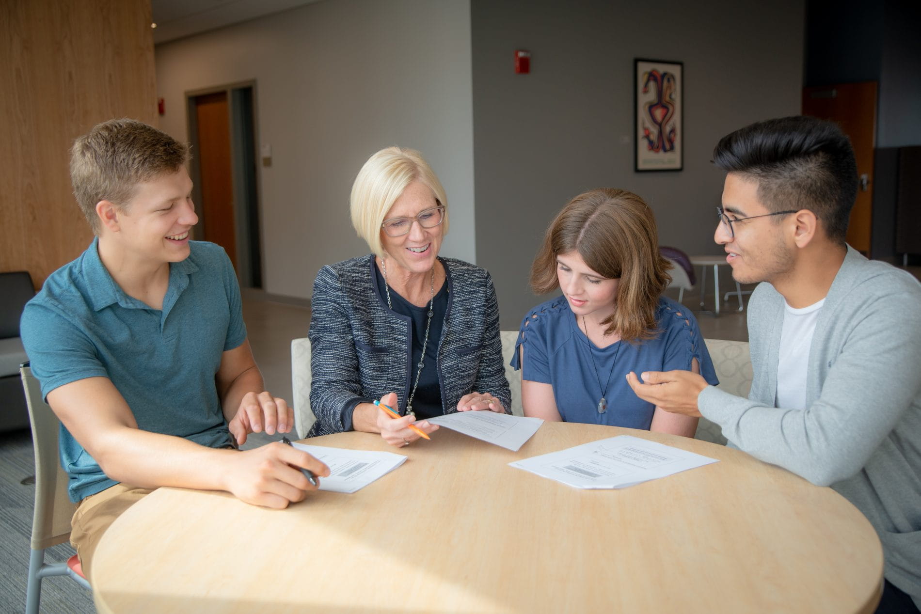Evansville_students-studying_Hopper