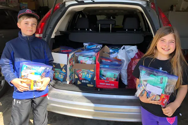kids help with donations from internal medicine