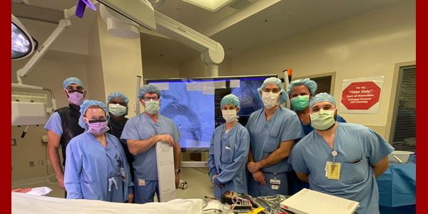 First Thoracic Graft Device Implant