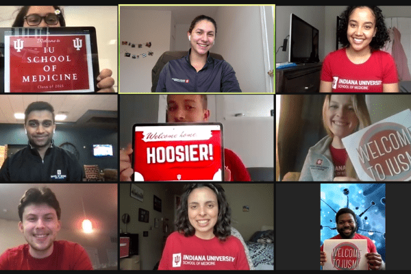 FYE Committee Holding Up Welcome Signs to Class of 2025