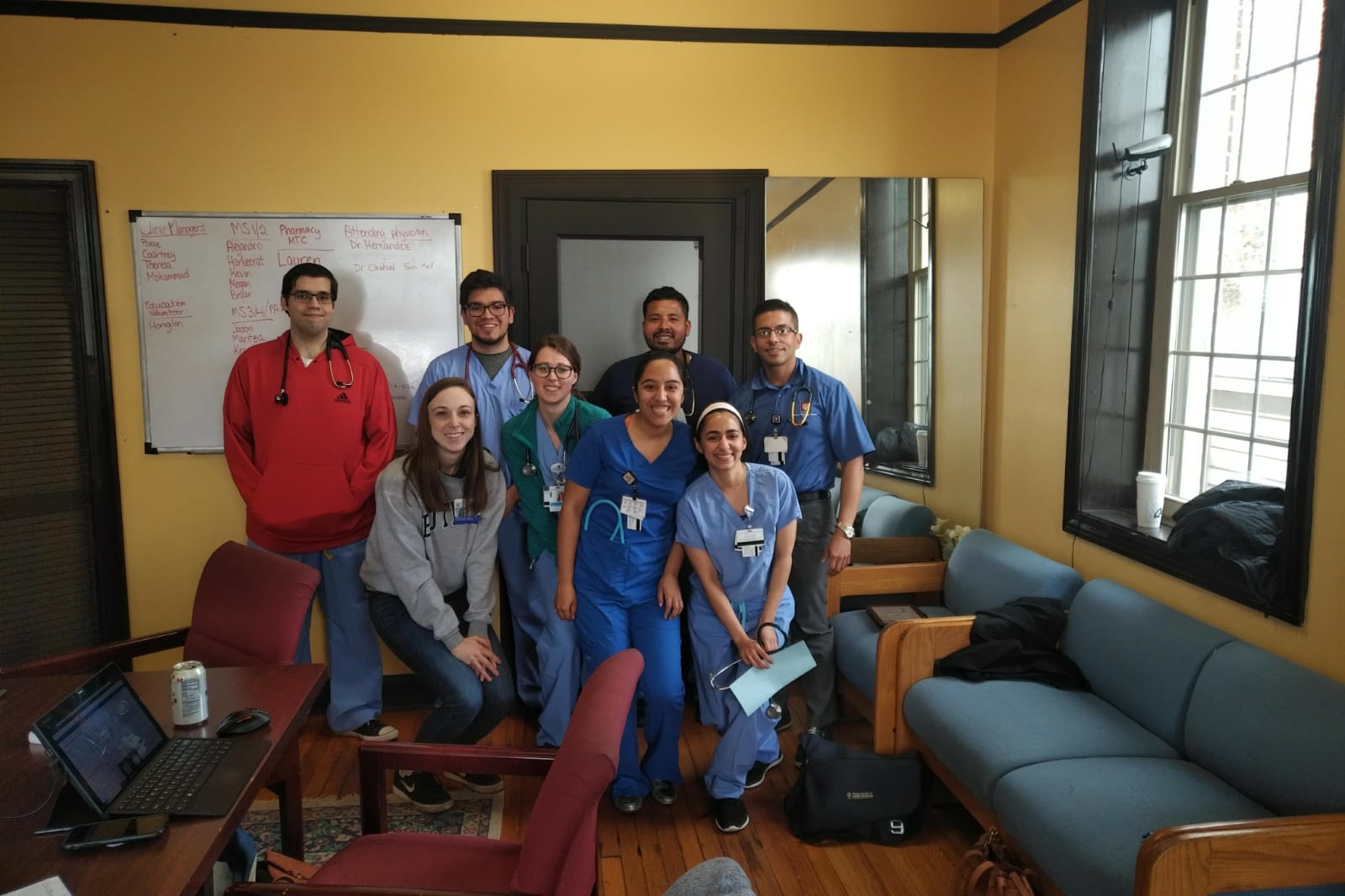 MD students at the community health clinic