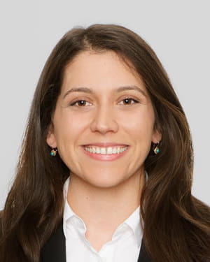 portrait of sara Garcia-Dehbozorgi