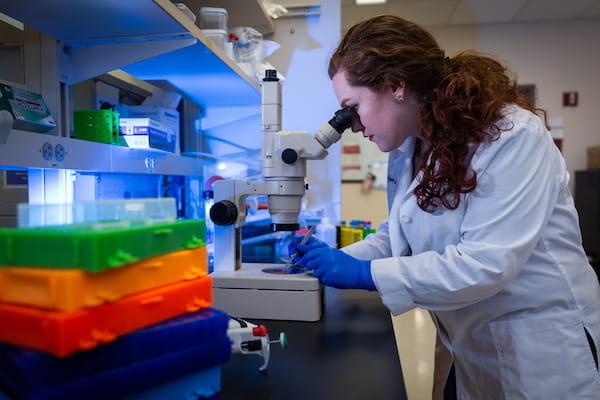 Alyson Essex in the lab