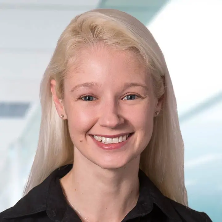 Karolina Zareba headshot