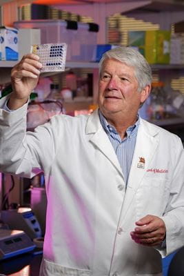 Kelley in the lab