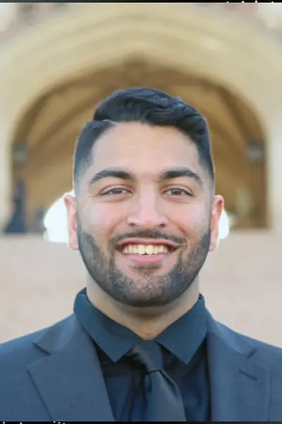 Photo of Anish Bedi from shoulders up.