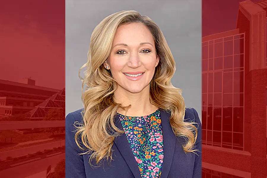 Lindsay Weaver headshot