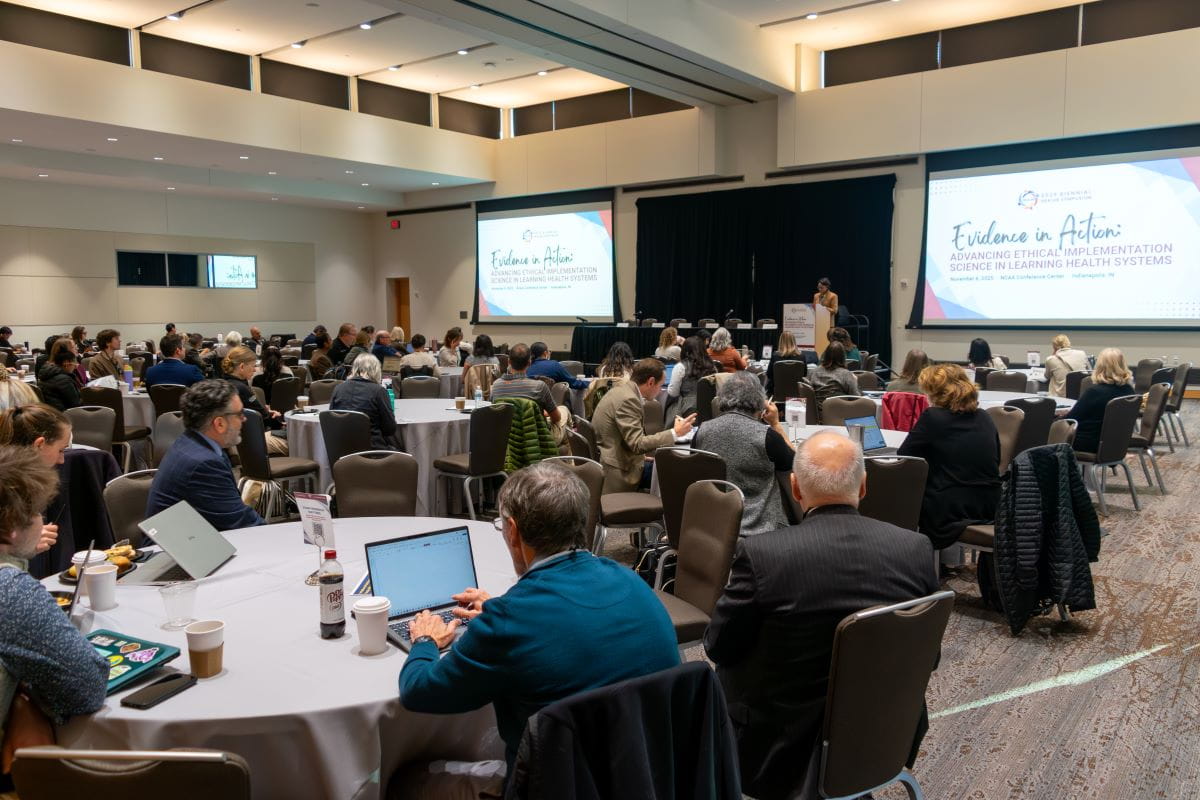 a full conference room at the healer symposium