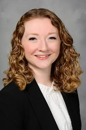 Savannah Phipps headshot