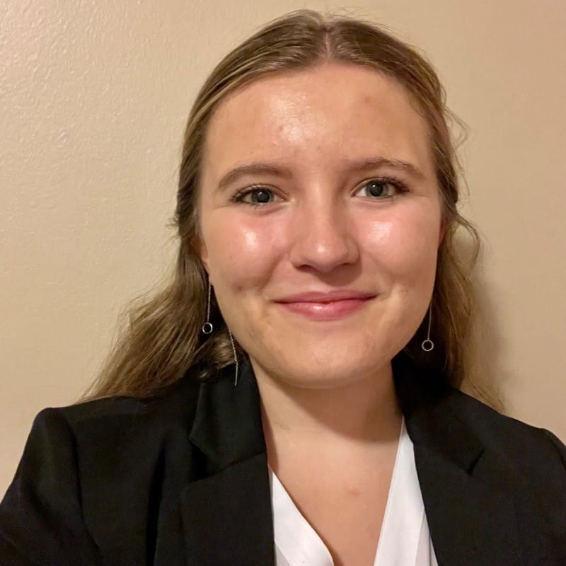 portrait of Molly Dye