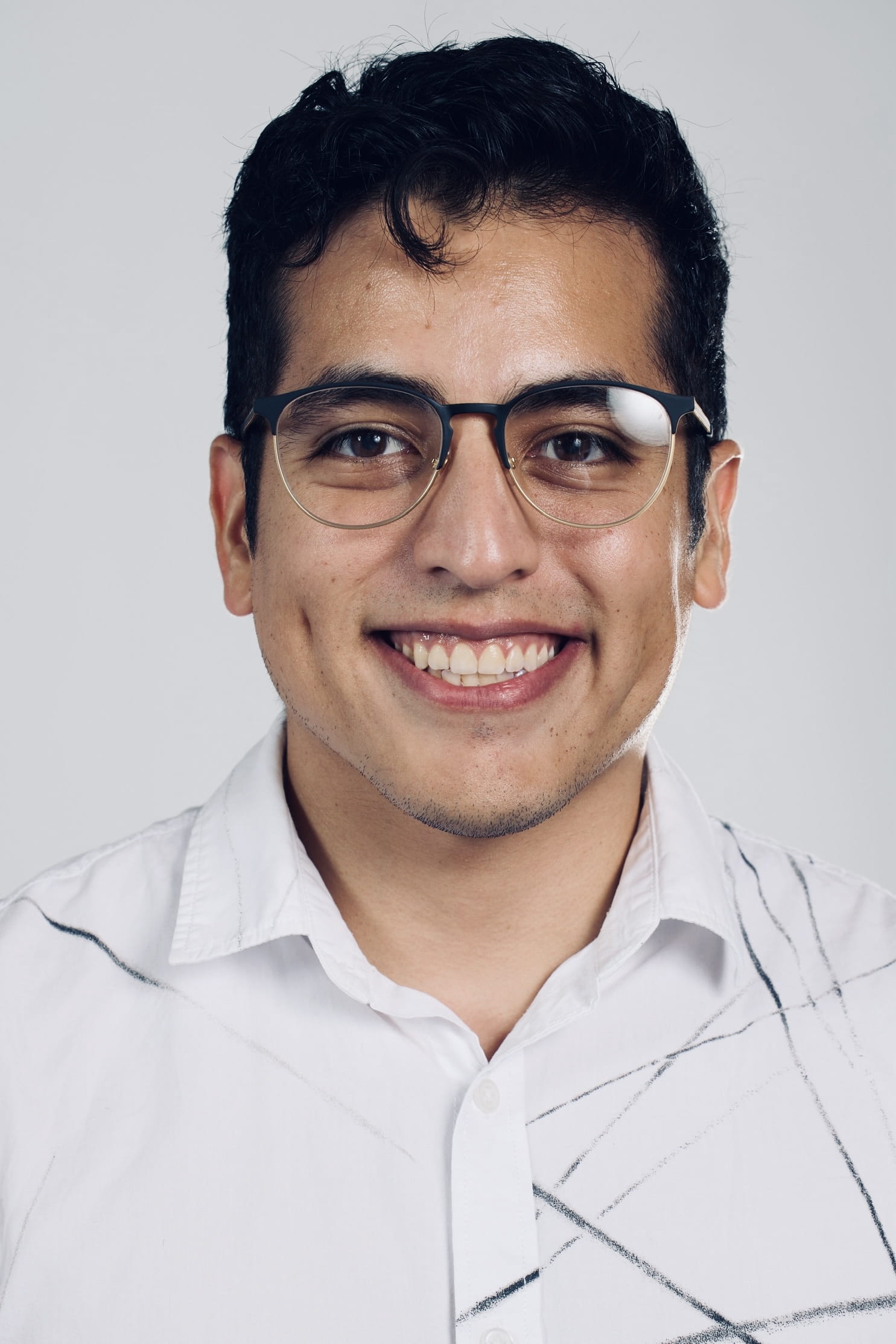 headshot of Enrique Juarez