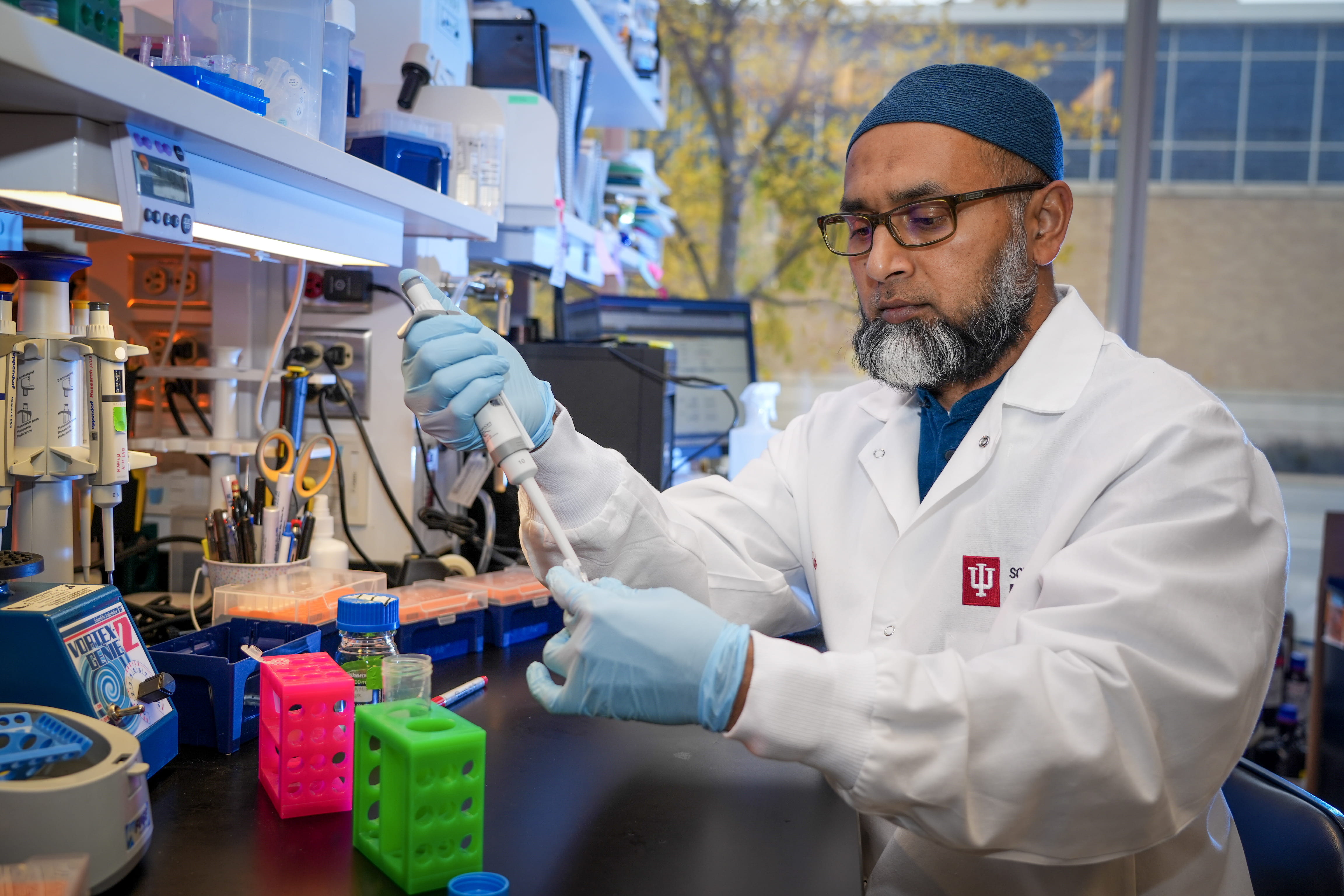 a researcher uses a pipette