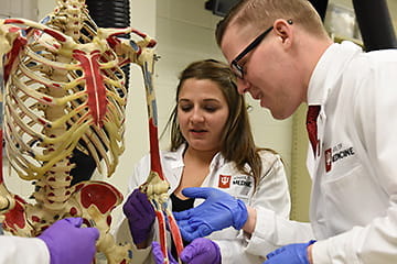 Students in Anatomy class