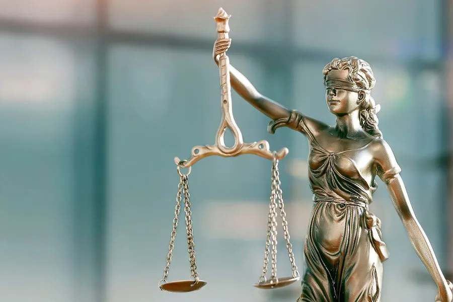 Statue of Lady Justice with scales of justice 