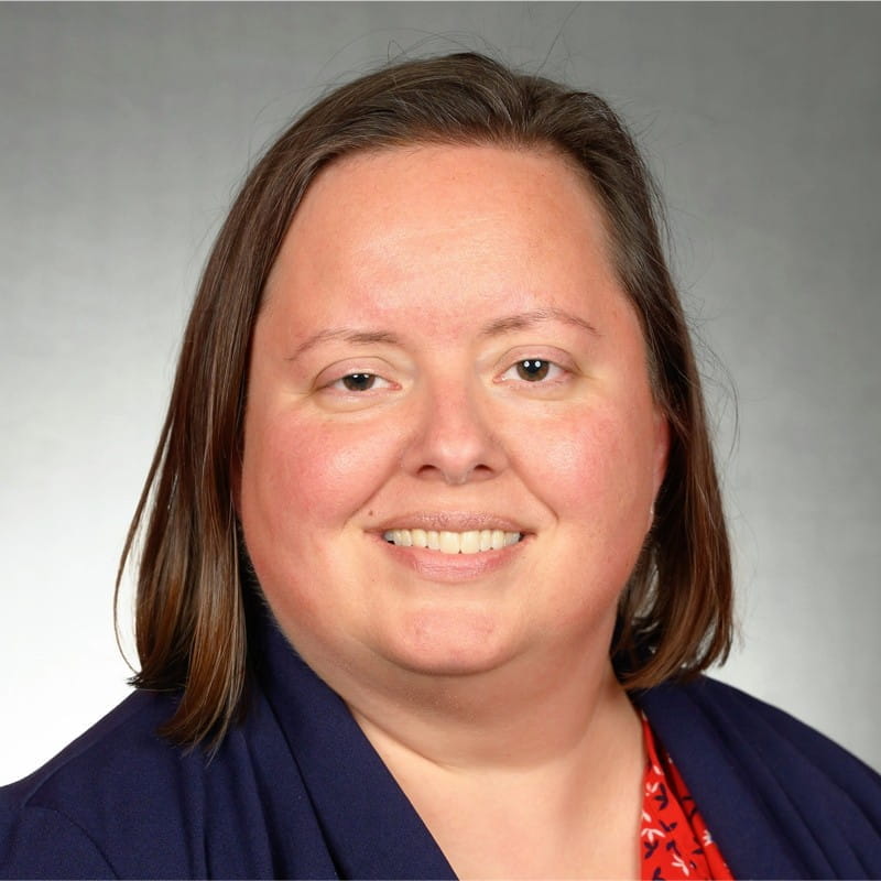 portrait of Heather Marie Hennen