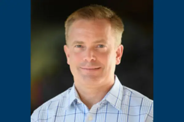 a headshot of Dr. Rob Sloan