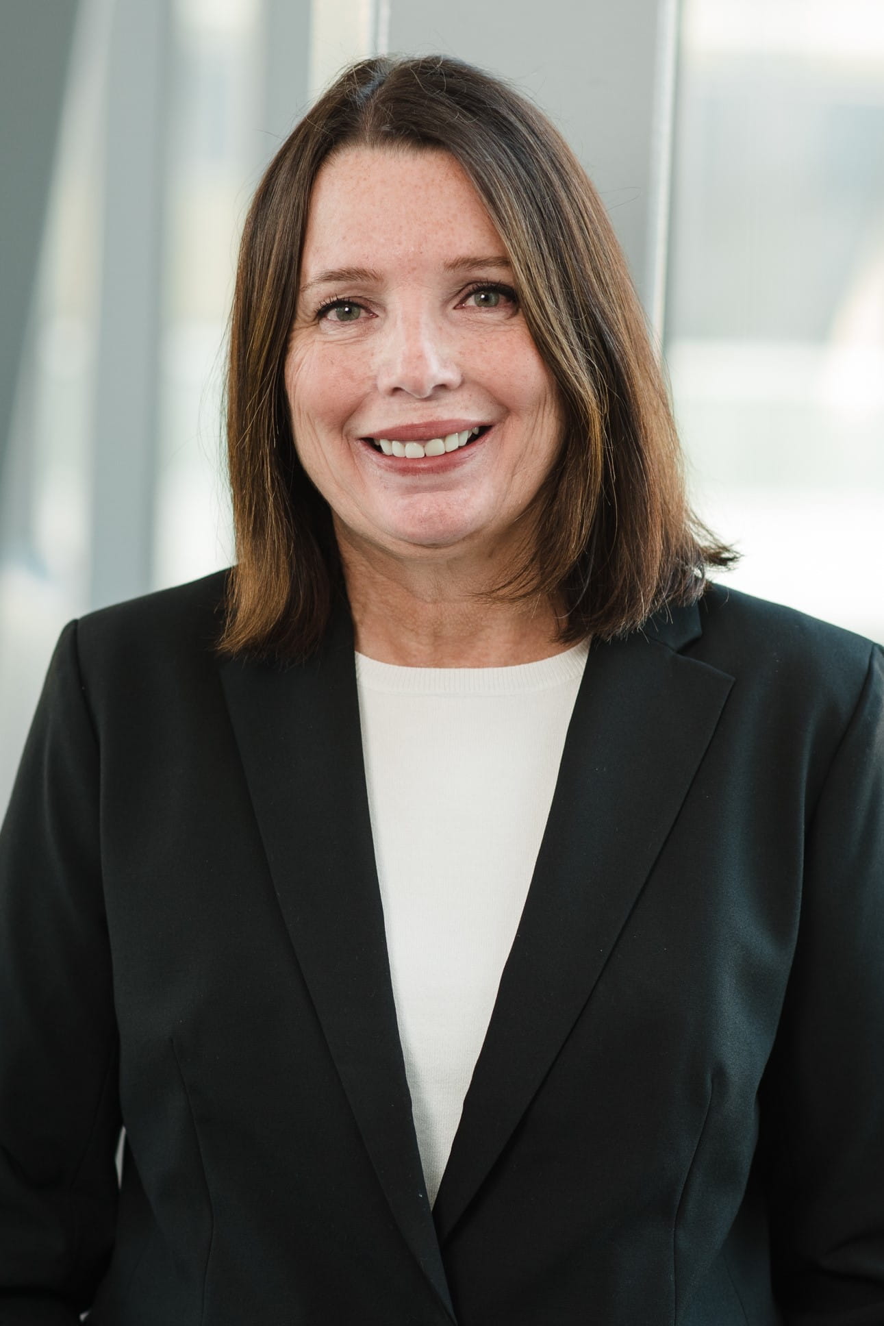 headshot of Sheryl Lynch