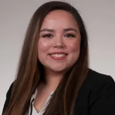 Olivia Kwan headshot