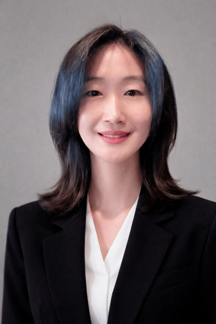 Headshot of Reenar Yoo