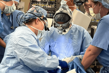 ECPR sim of the year with our chief fellow Dr. Amanda Jensen taking our junior fellow Sarah Tracy through cannulation.