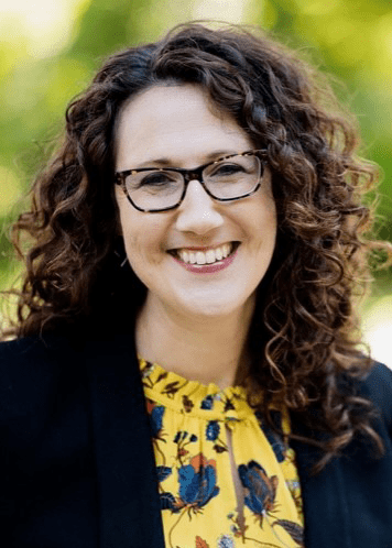 portrait of krista longtin