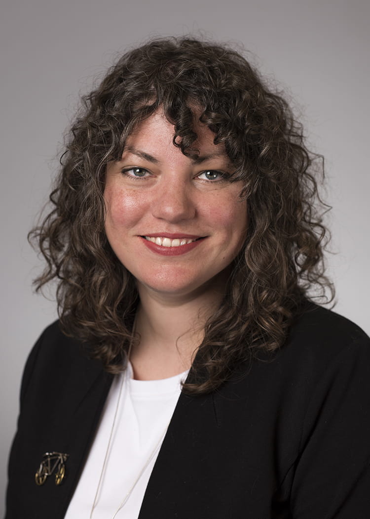 portrait of jessica leising