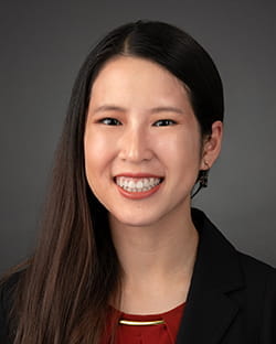 Headshot of student Yannie Heng