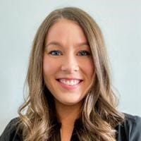 Headshot of Mary Robertson