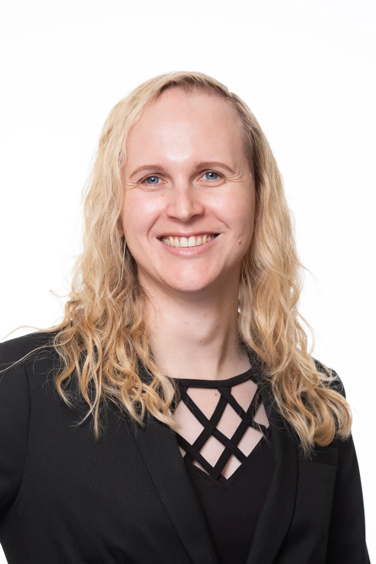 Nicole Tuttle Headshot
