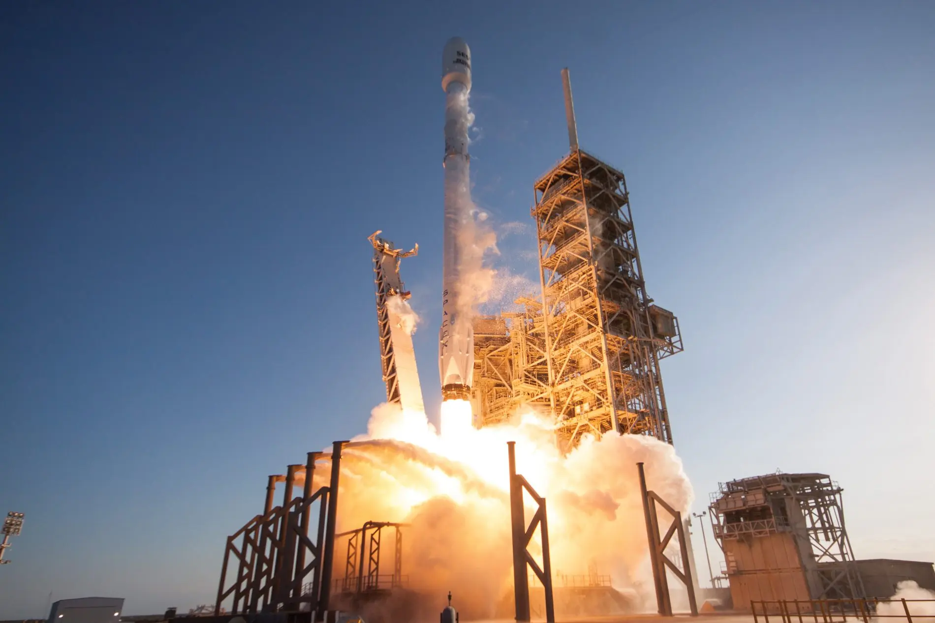 SpaceX 1
