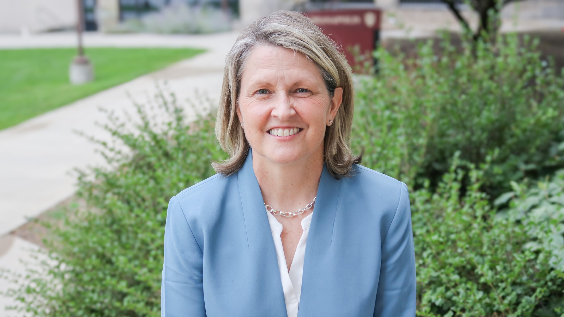 Lisa Landrum headshot