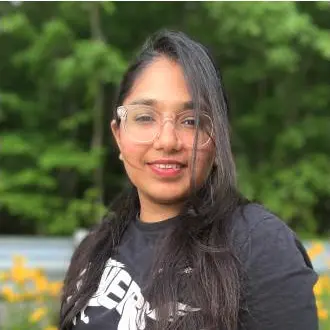 A headshot of Khushi Shah