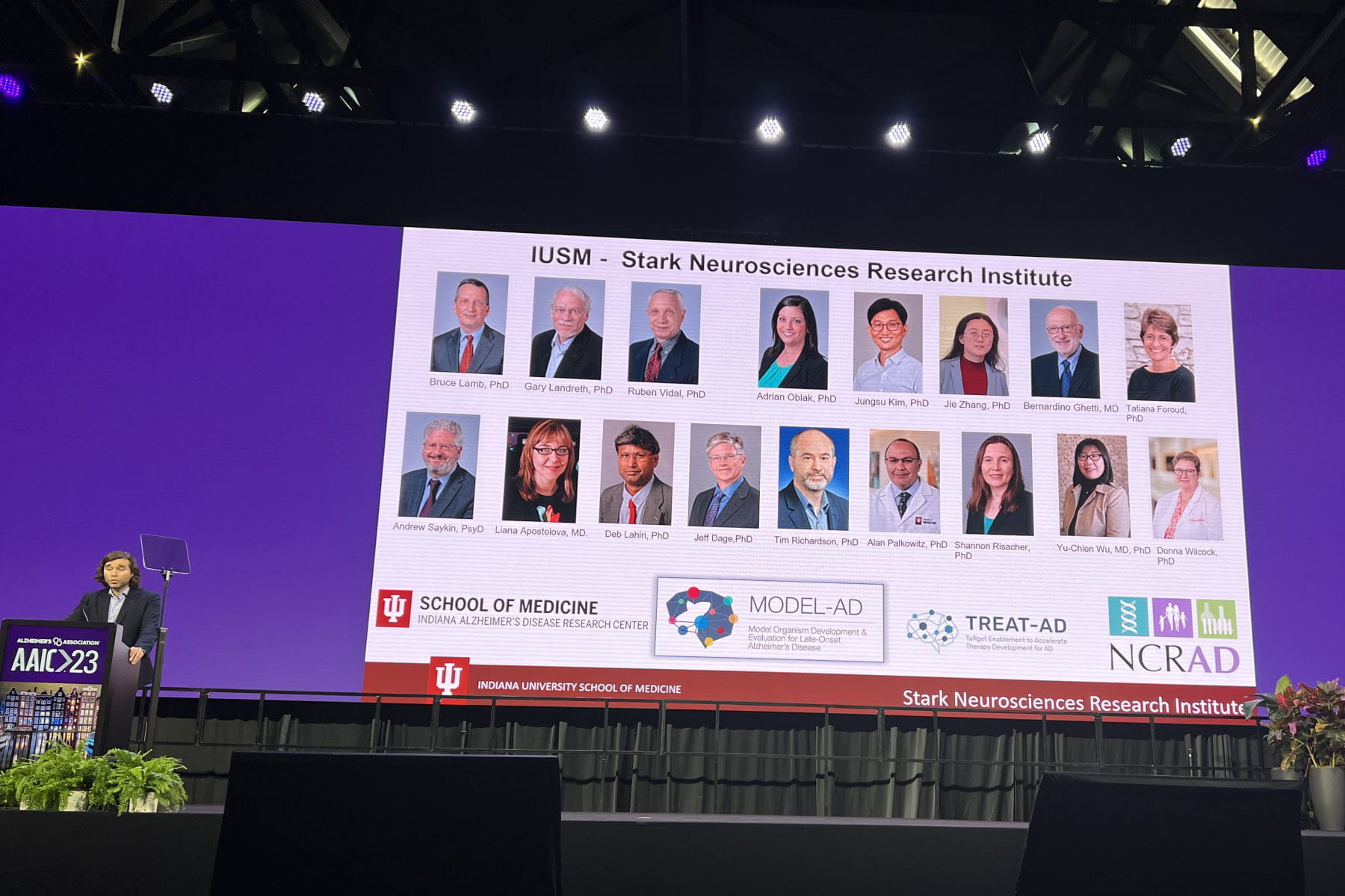 Cristian Lasagna-Reeves, PhD presents at AAIC 2023.