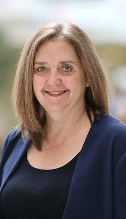 9839-Cox, Elaine Elaine G. Cox