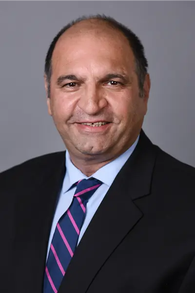 4951-Saadatzadeh, Mohammad Mohammad R. Saadatzadeh