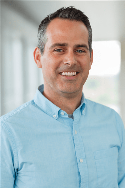 38121-Robinson, Christopher