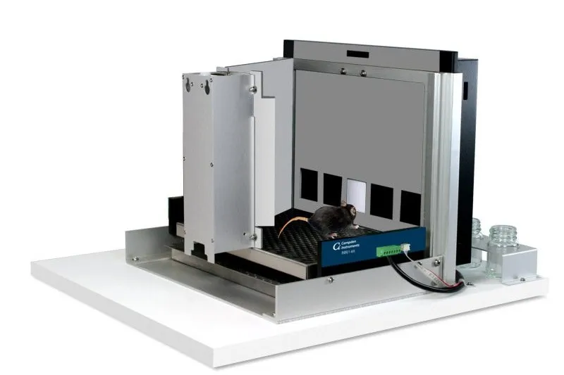 An instrument to test mouse behavior